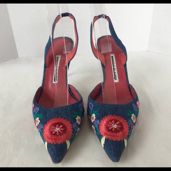 MANOLO BLAHNIK FLORAL EMBROIDERED DENIM SLINGBACKS - Picture 3 of 8